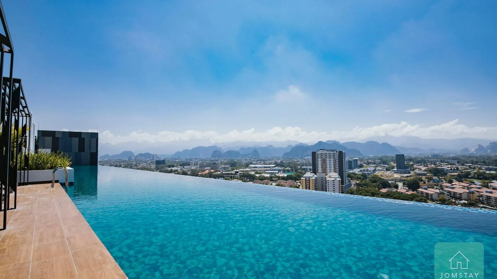 Jomstay - Horizon Suites Ipoh Town Skypool Apartment
